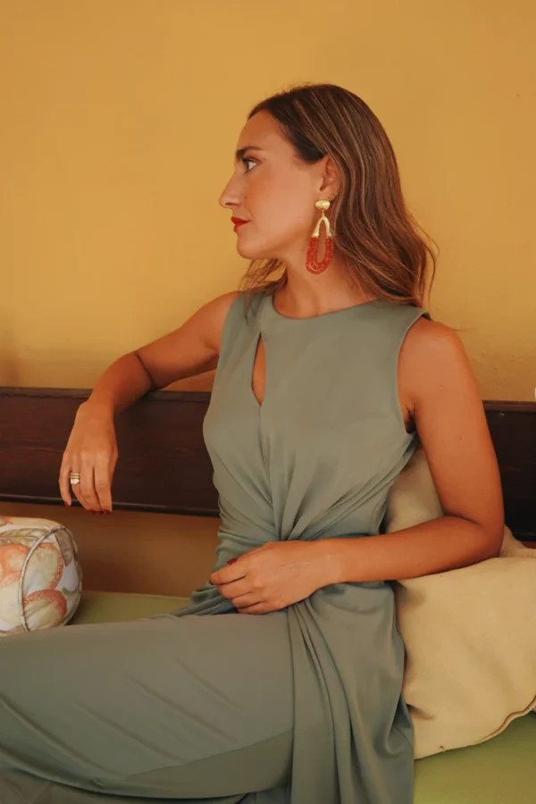 Vestido tirantes nudo lateral y abertura escote azulón