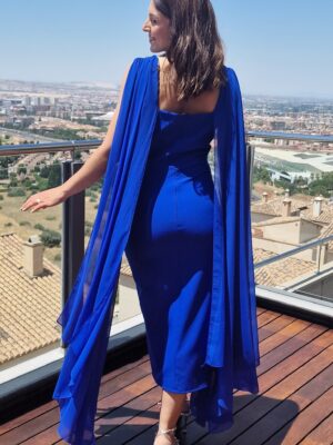 Vestido escote V detalle capa gasa