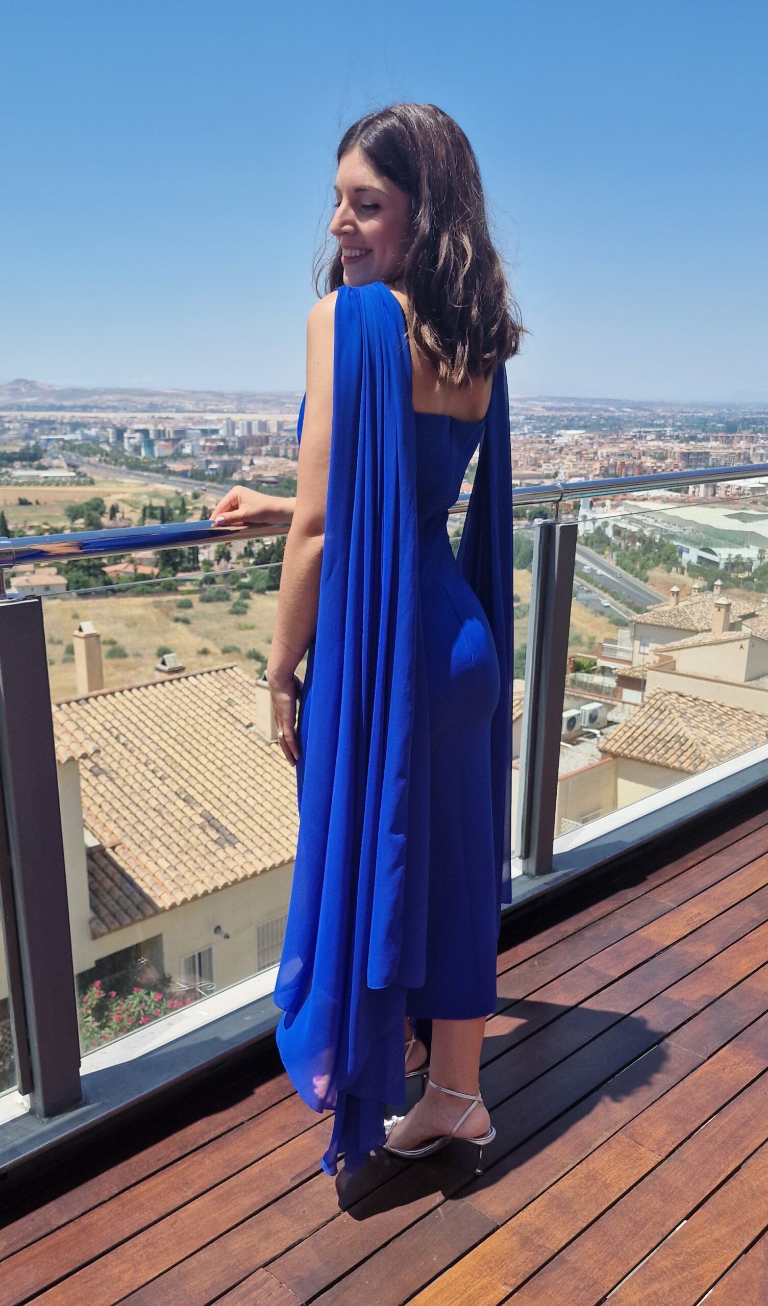 Vestido escote V detalle capa gasa - Imagen 5