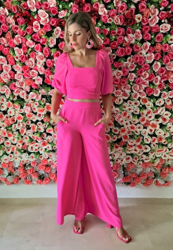 Conjunto top y pantalón ancho fucsia