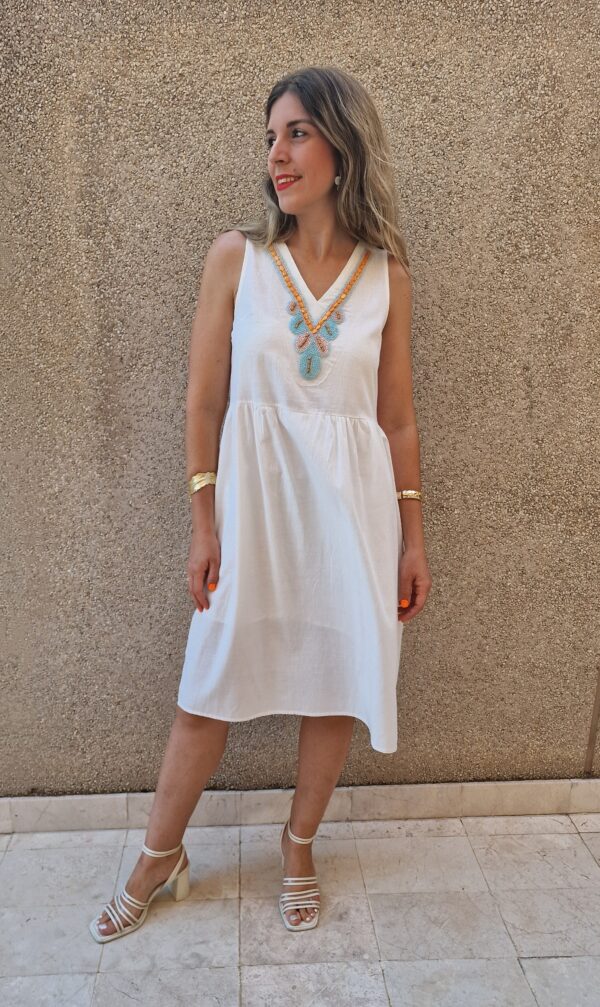 Vestido corto detalle pedreria cuello con bolsillos - Imagen 2