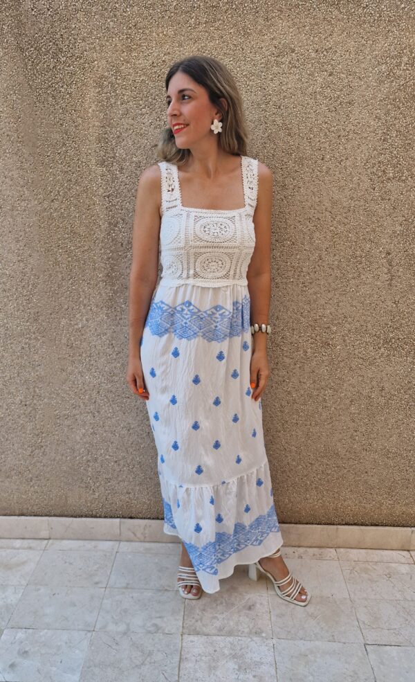 Vestido combinado crochet y bordados largo