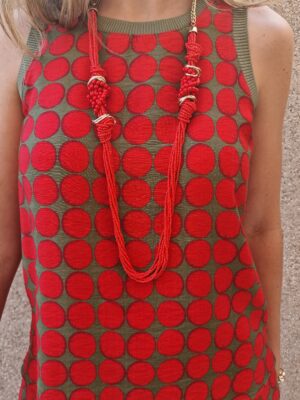 Collar largo rojo con dorado