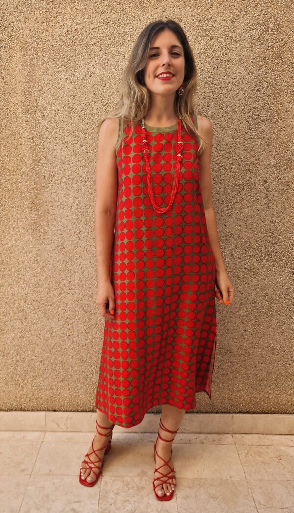 Vestido estampado círculos rojo y verde midi - Imagen 4