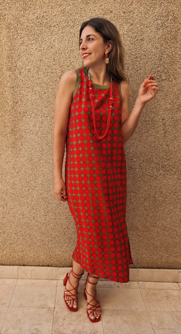 Vestido estampado círculos rojo y verde midi - Imagen 3