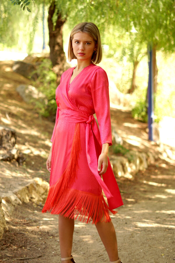 Vestido corto cruzado lazada y flecos jacquard rojo - Imagen 2