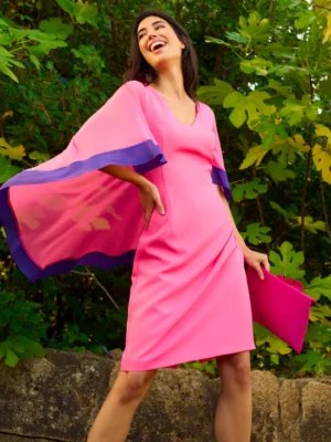 Vestido gasa corto capa rosa detalle morado