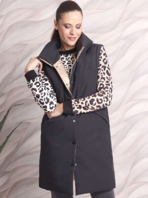 Parka reversible negra y beige con mangas desmontables