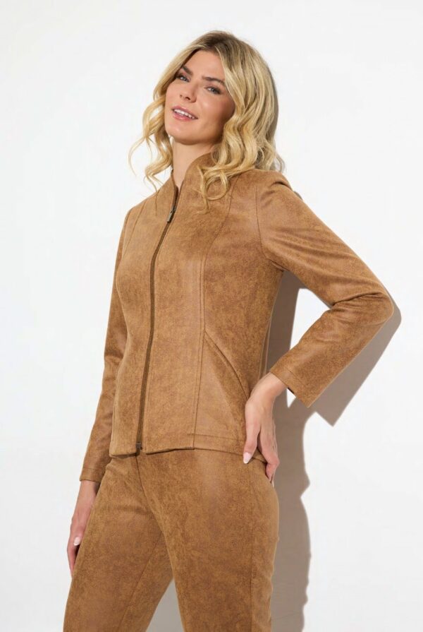 Conjunto chaqueta y pantalón antelina estructura negro