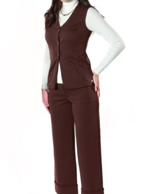 Conjunto chaleco y pantalón bajo vuelta punto roma