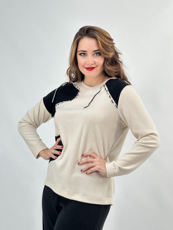 Conjunto jersey y pantalón punto combinado negro y crudo - Imagen 2