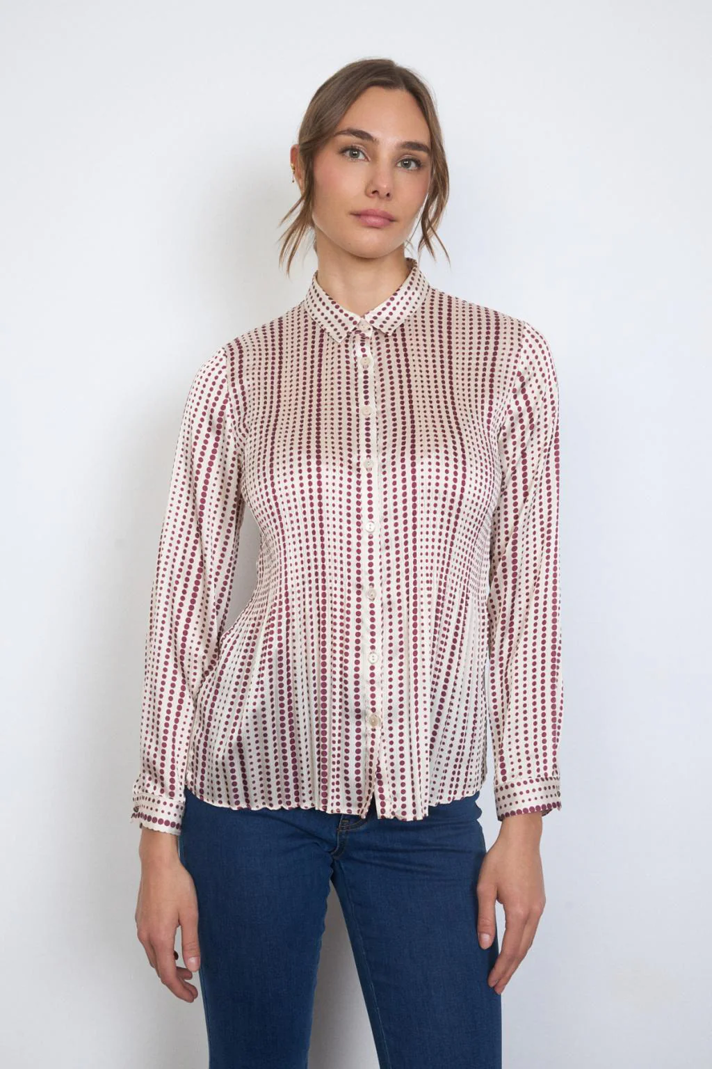 Camisa tejido plisado topos burdeos y beige