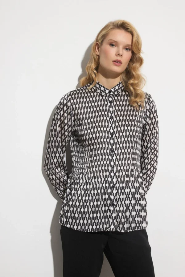 Camisa tejido plisado estampado óvalos beige y negra - Imagen 4