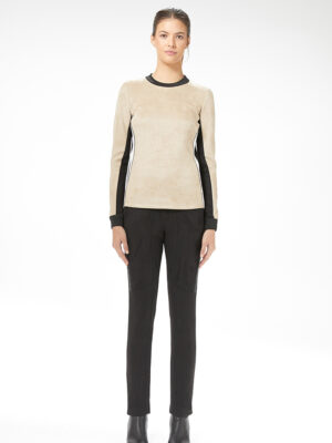 Conjunto camiseta y pantalón ante beige y negro