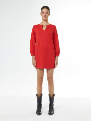 Vestido detalle broche escote rojo