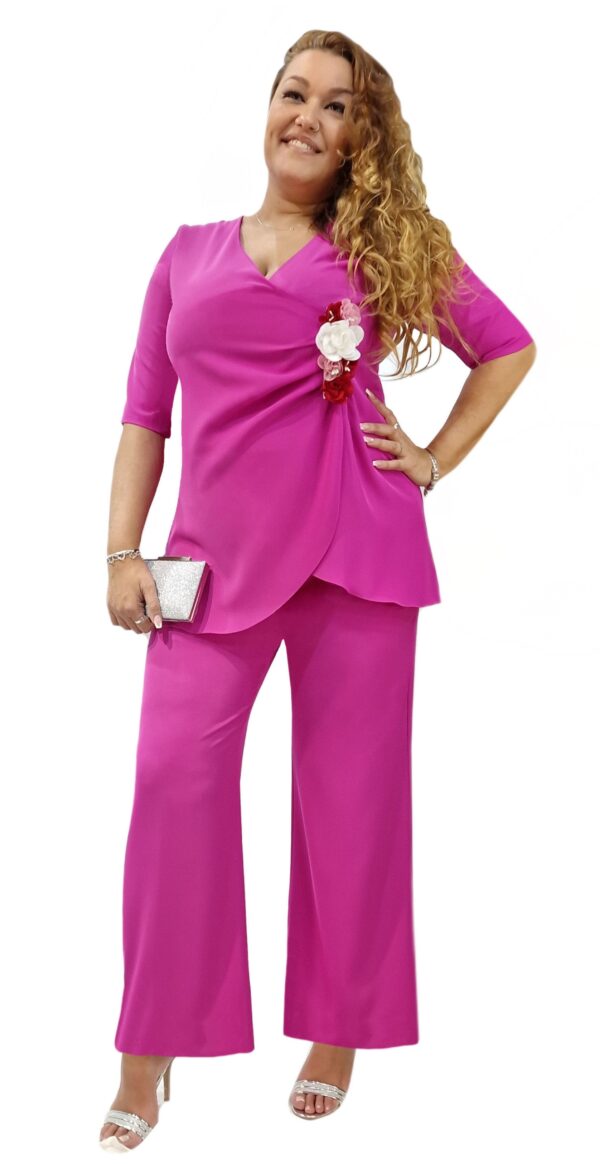 Conjunto blusa cruzada y pantalón - Imagen 3