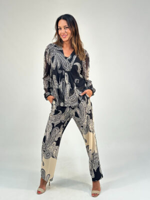 Conjunto blusa y pantalón cachemir negro y beige