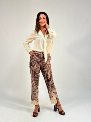 Pantalón estampado cachemir tonos tierra
