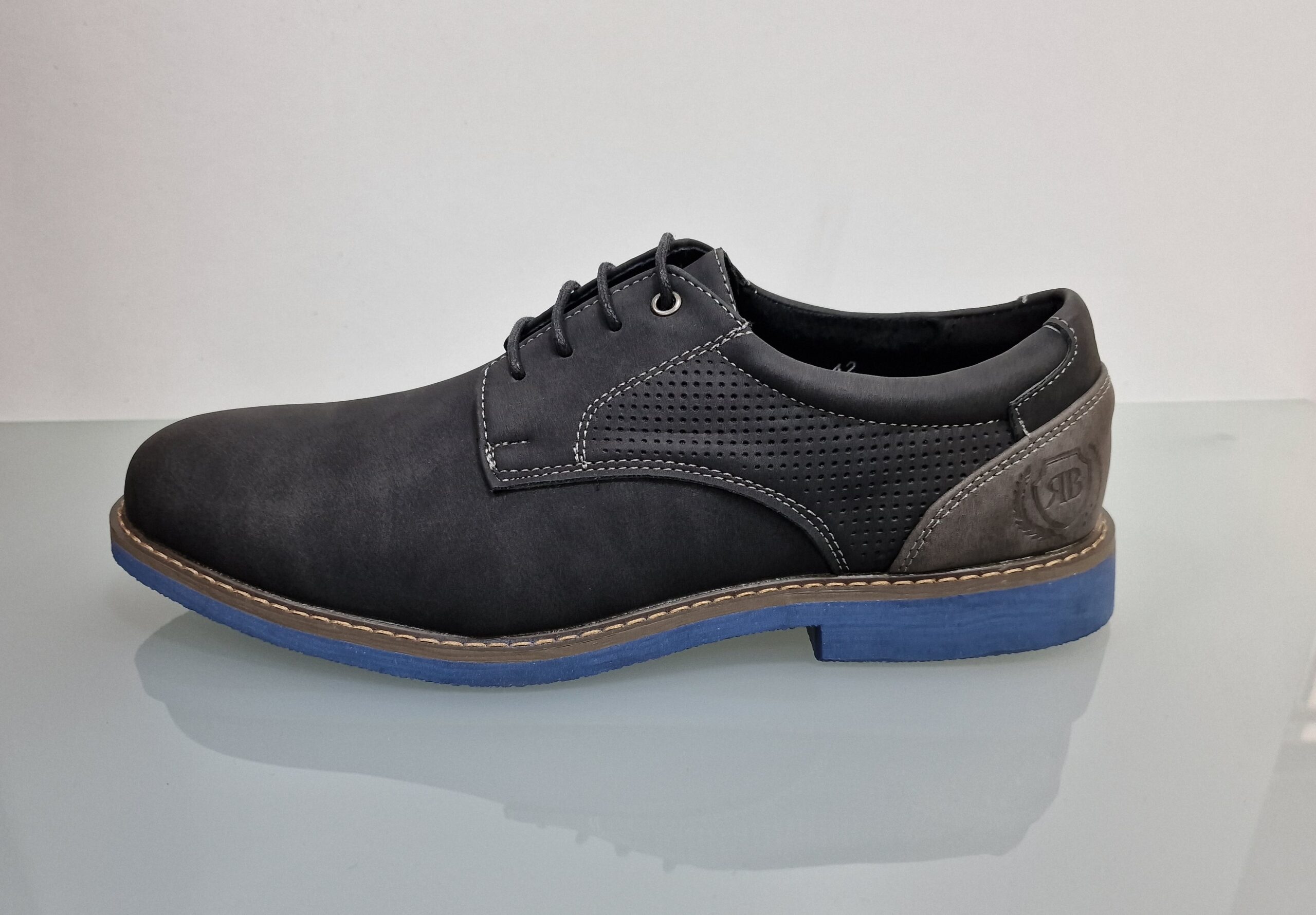 Zapato sport negro combinado