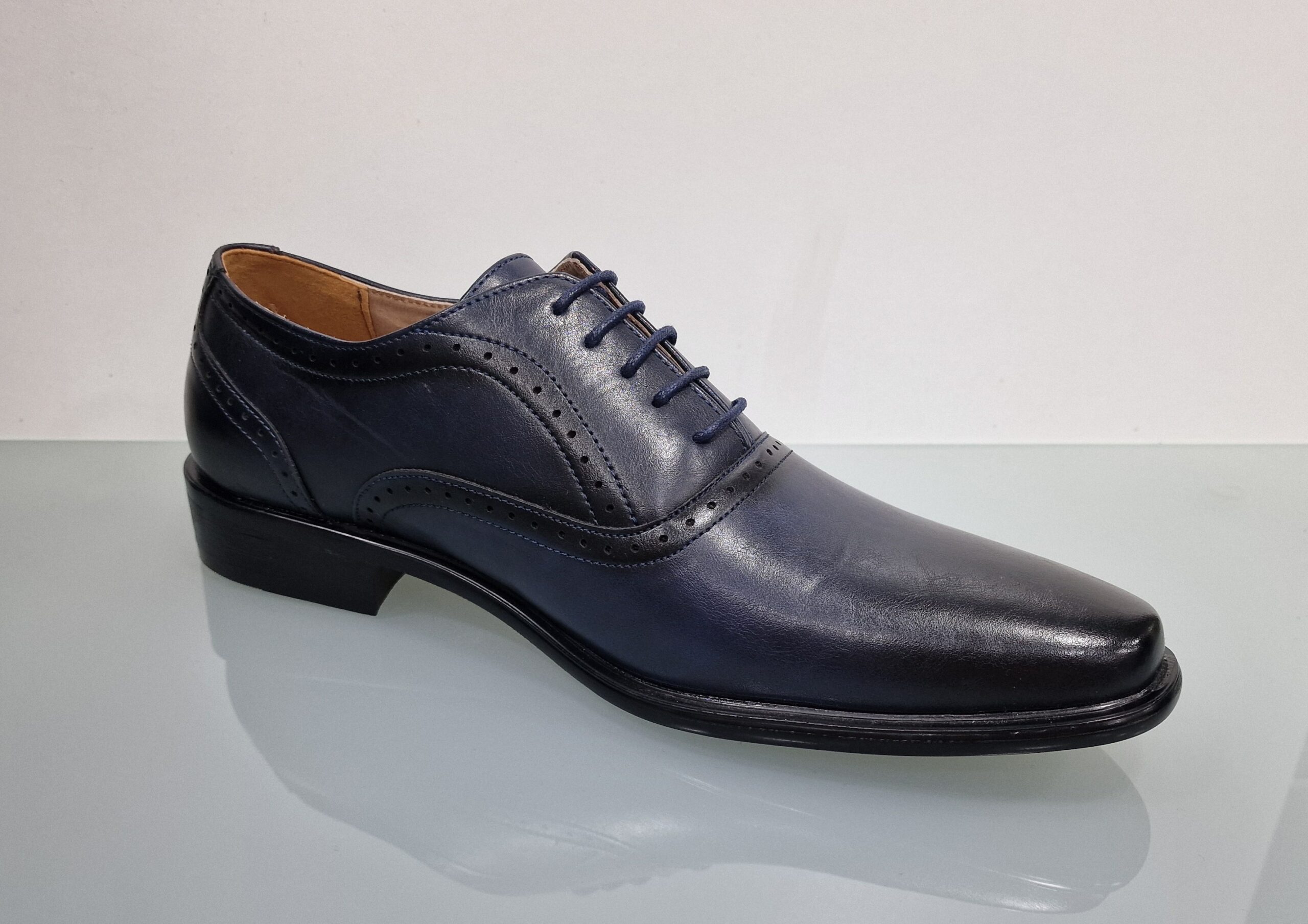 Zapato de vestir degrado azul marino