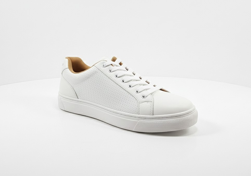 Zapatilla blanca detalle trenzado