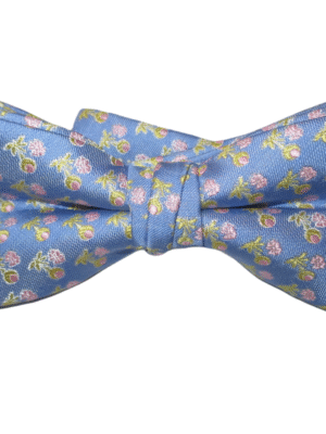 Pajarita celeste florecillas rosas