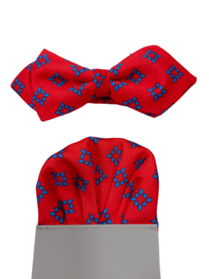 Pajarita roja cuadrados azules