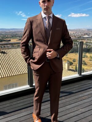 Traje caramelo ojo de perdiz