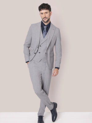 Traje con chaleco liso