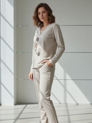 Conjunto camiseta y pantalón jogger estampado círculos beige