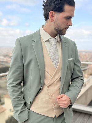 Traje entallado licra básico