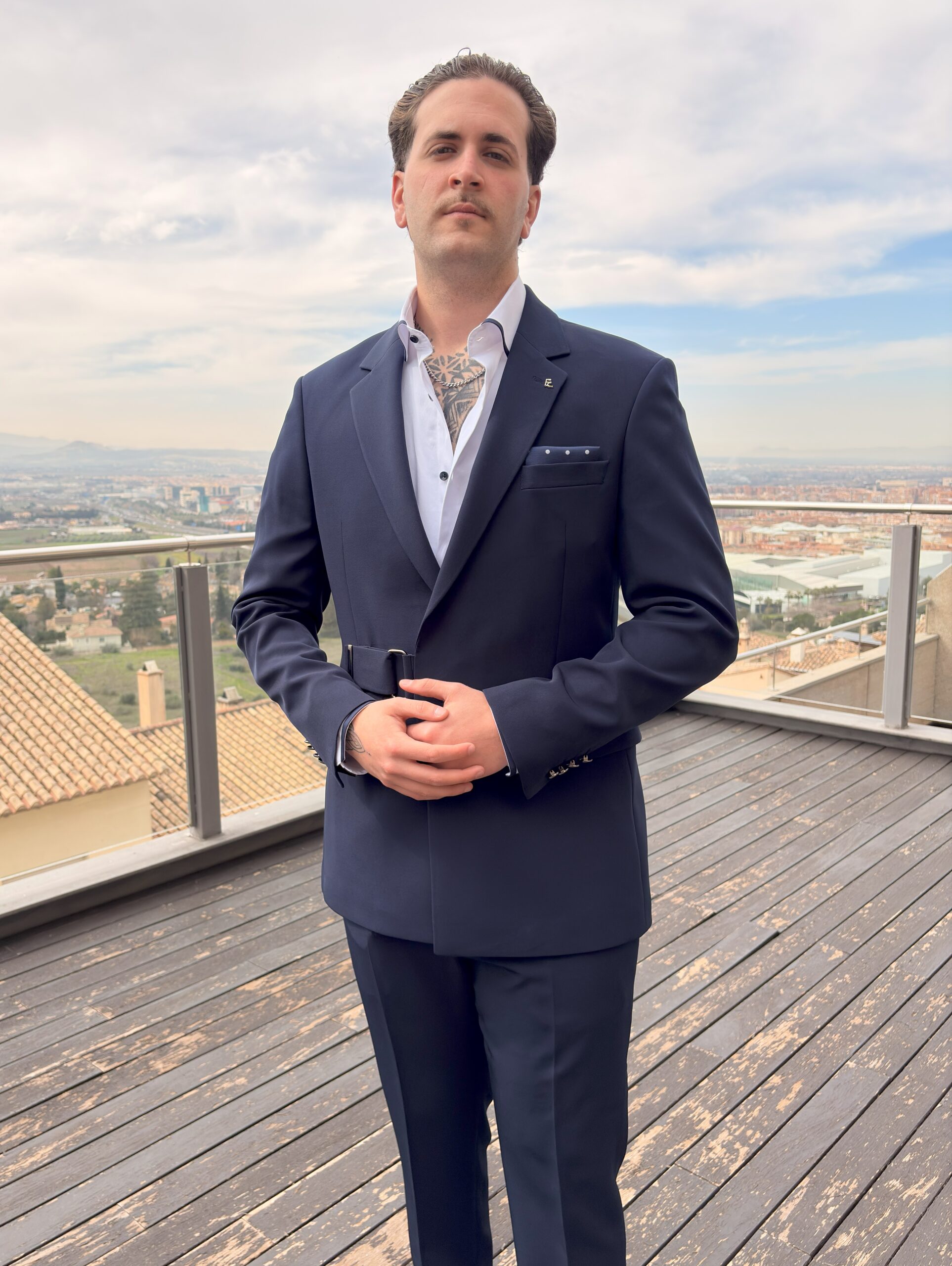 Traje cruzado hebilla - Imagen 7