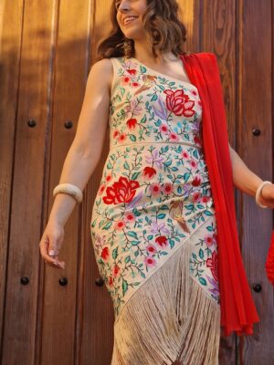 Vestido bordados mantón de manila asimétrico beige