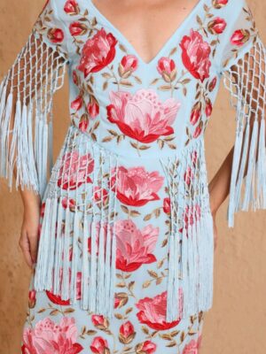 Vestido bordados mantón de manila manga corta celeste