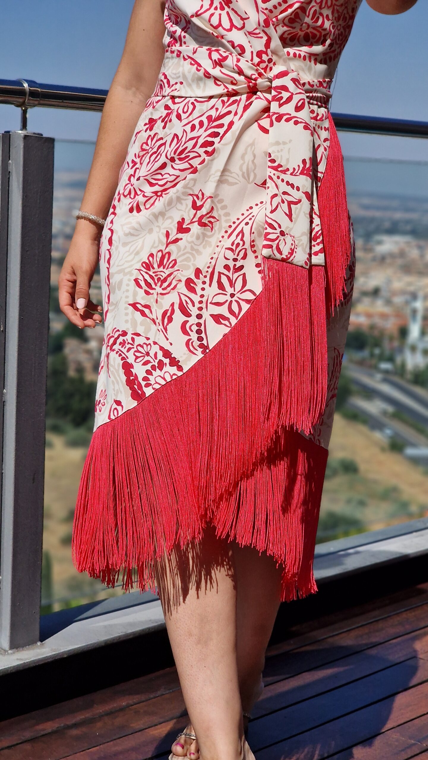 Vestido cruzado bajo flecos manga corta estampado - Imagen 6