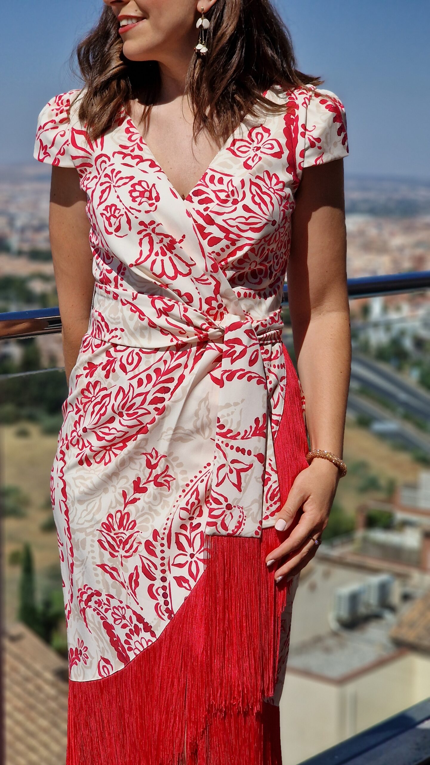 Vestido cruzado bajo flecos manga corta estampado - Imagen 3