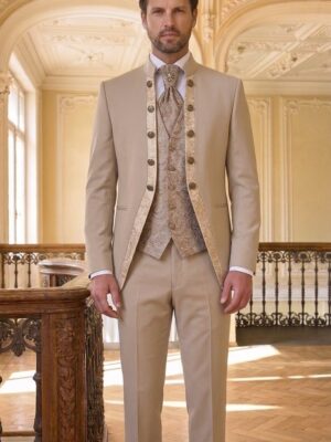 Traje ceremonia cuello mao detalles cachemir beige