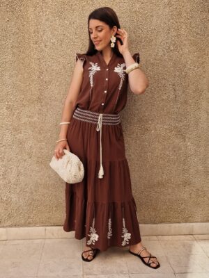 Conjunto camisa y falda bordados florales